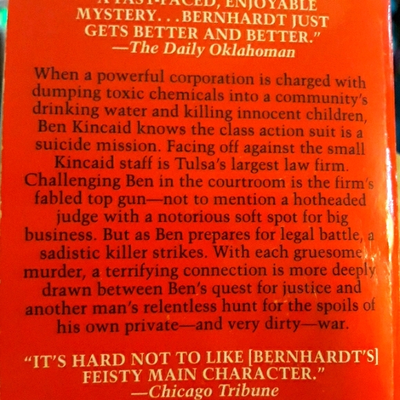 Silent Justice, a novel of suspense written by William Bernhardt, paperback book - Picture 2 of 4